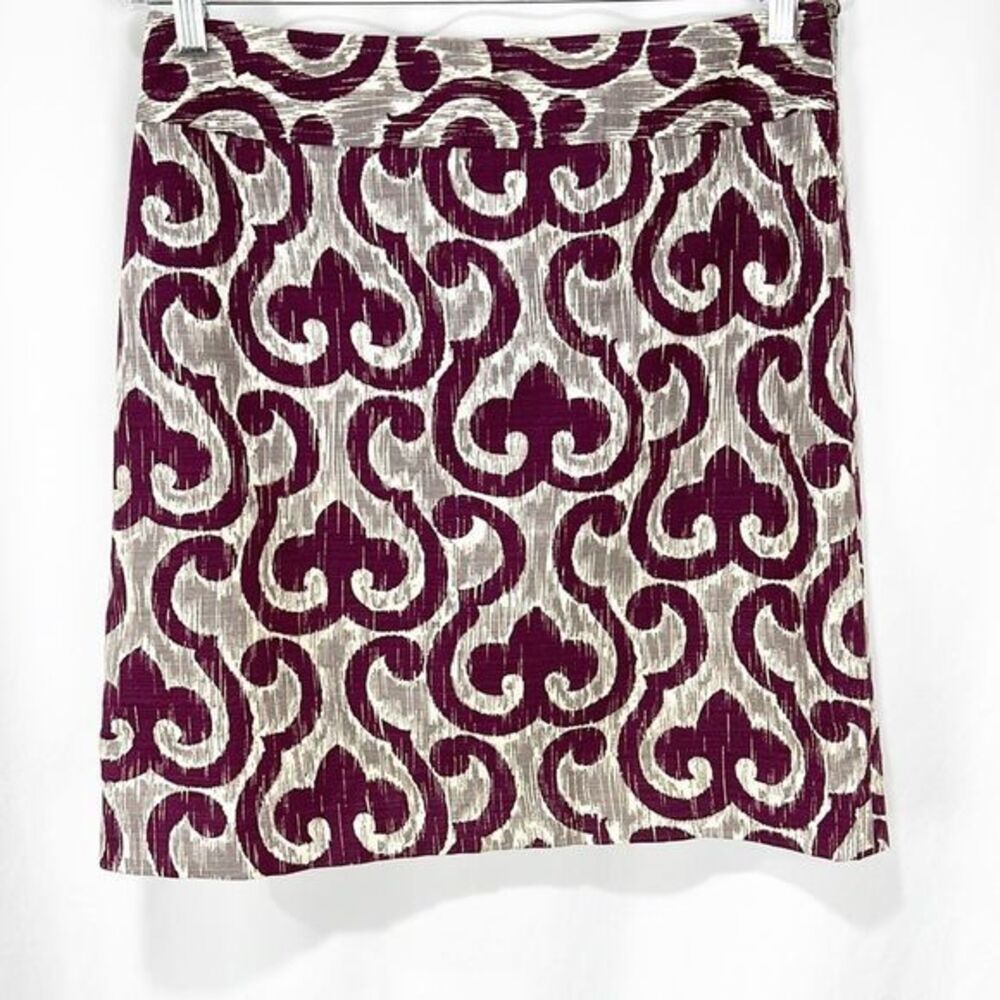 Ann Taylor Purple and Gray Medallion Pencil Skirt size 8